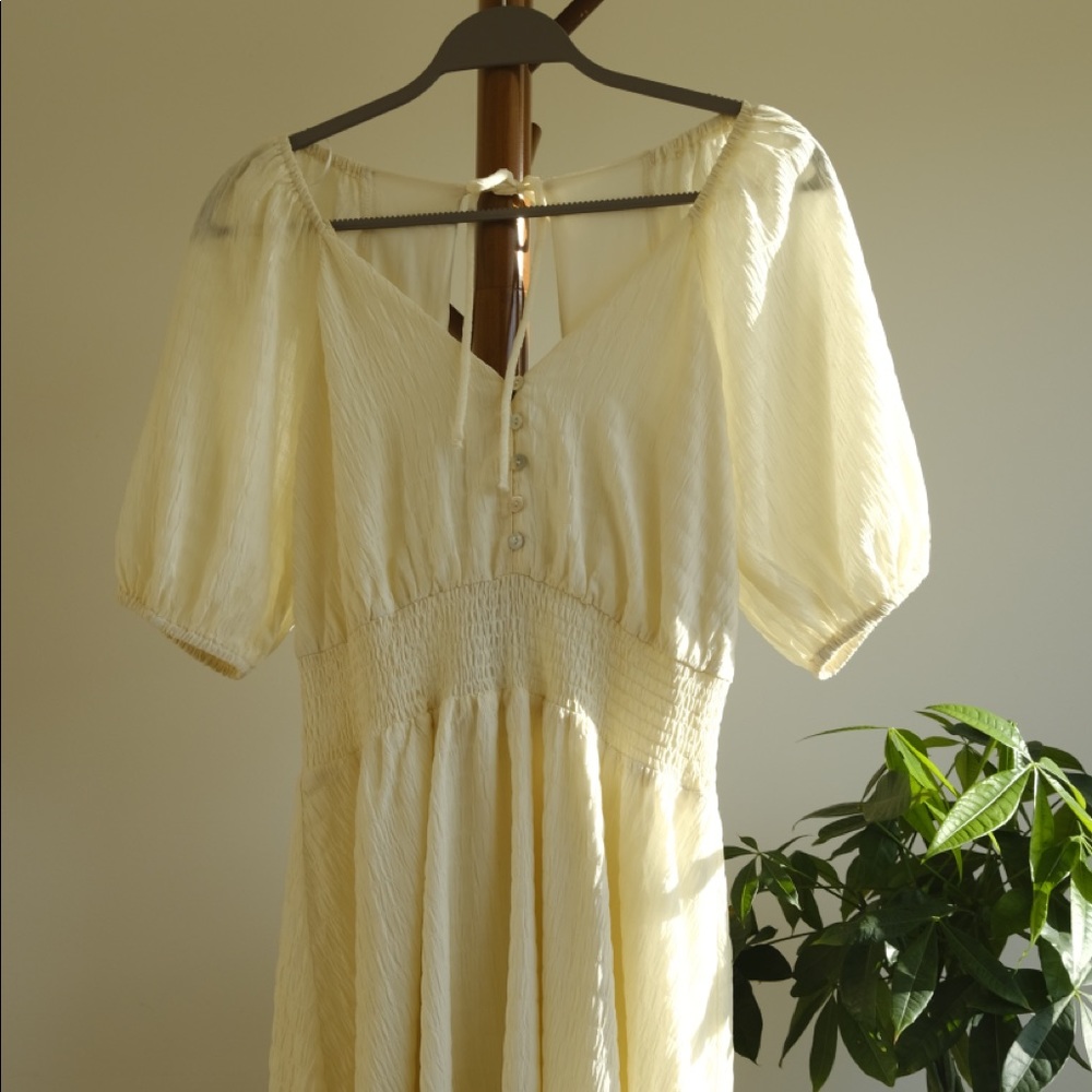 PINKYOTTO | Summer/Beach Dress | Light Yellow